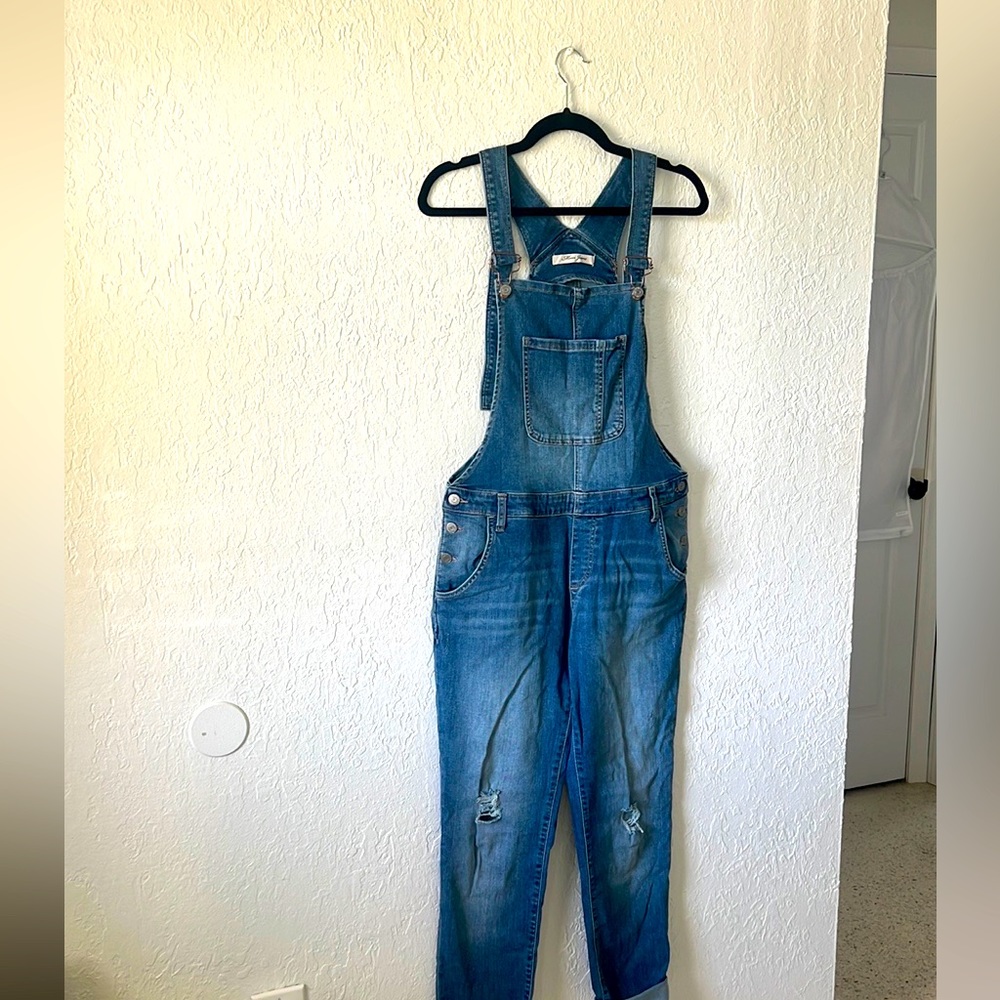 Capri Jean overalls- Distressed- size medium